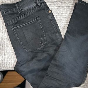 American Eagle Distressed Jeans
